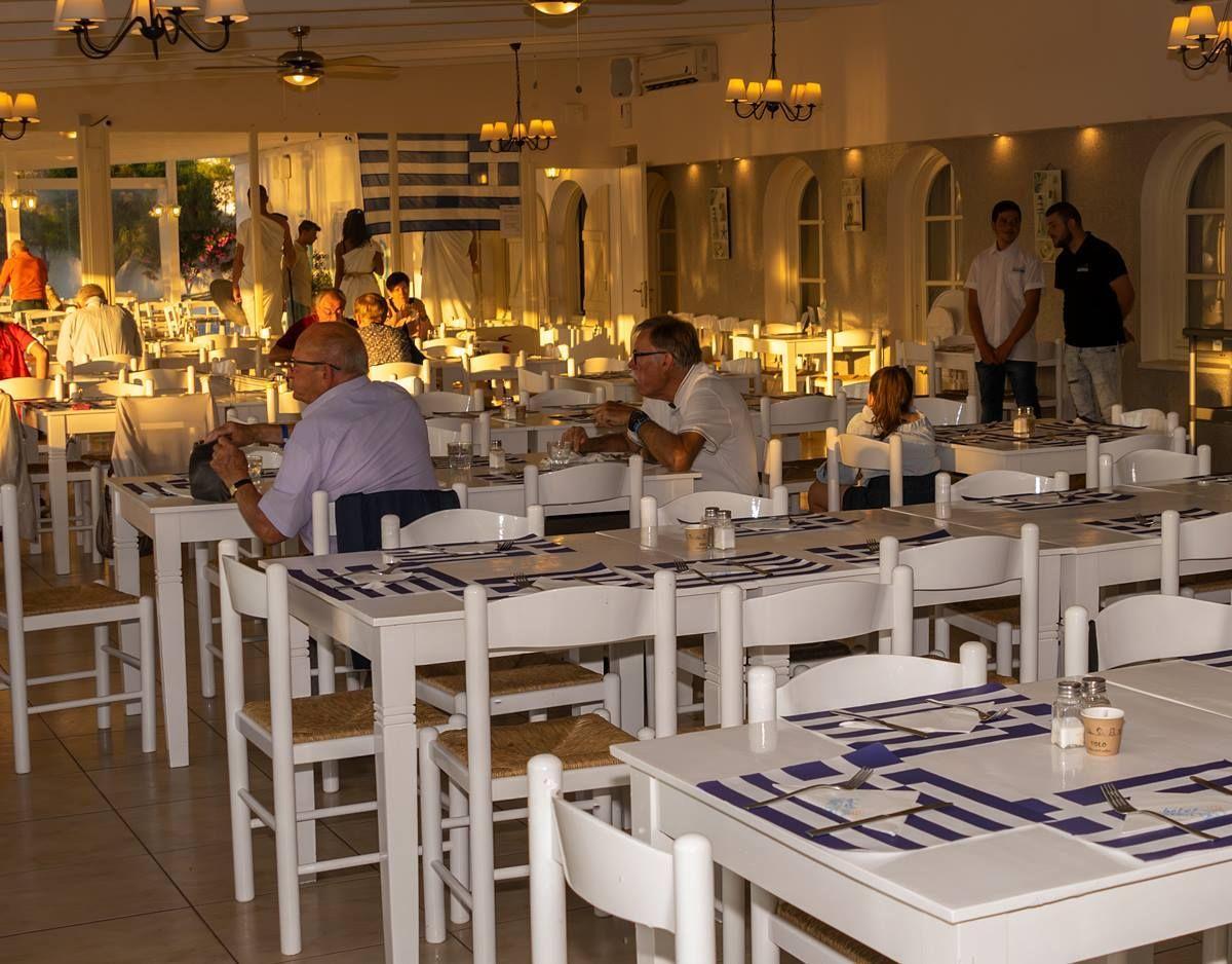 Mikri Vigla Hotel Eksteriør billede
